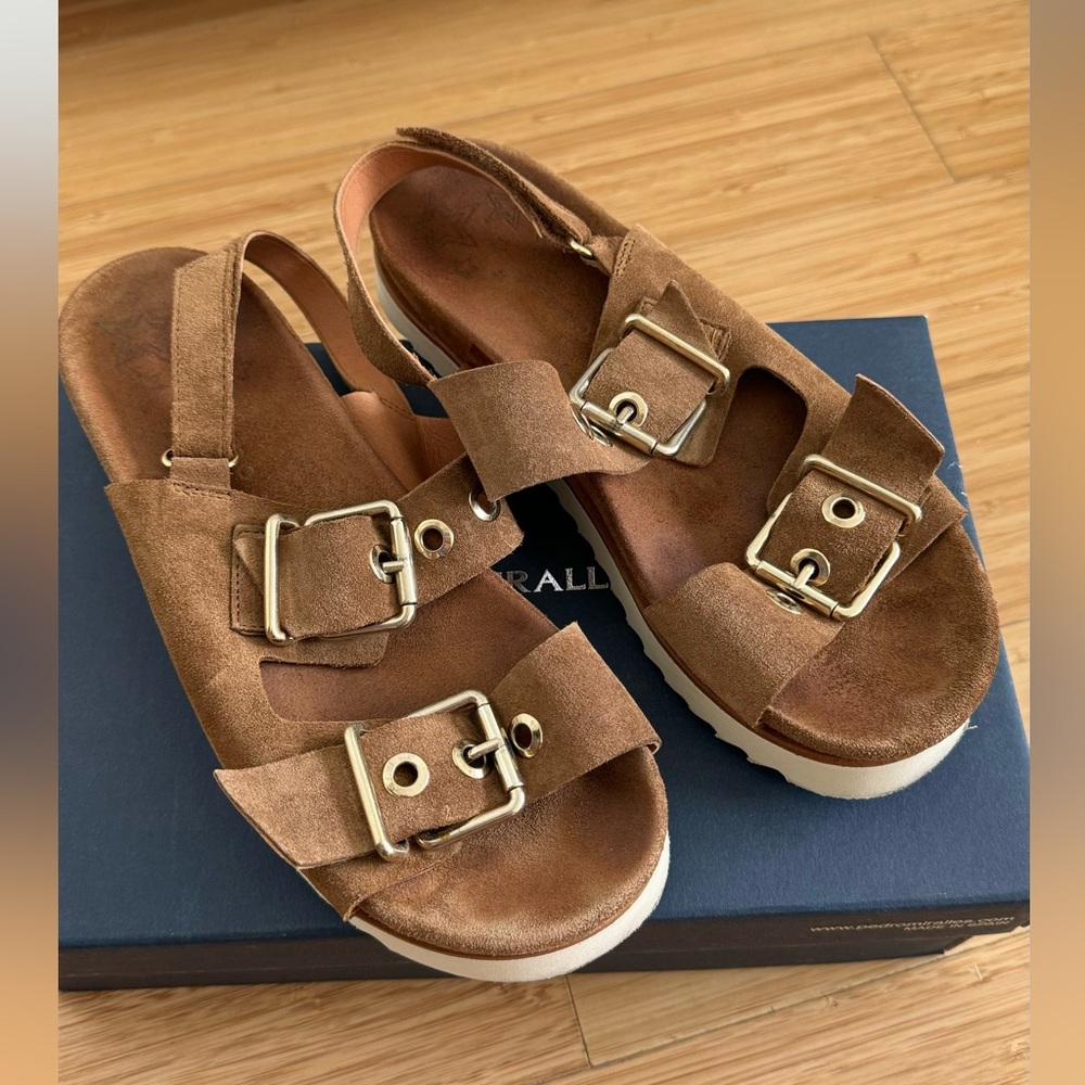 Last price. Real suede sandals, size 39, brown, Italy